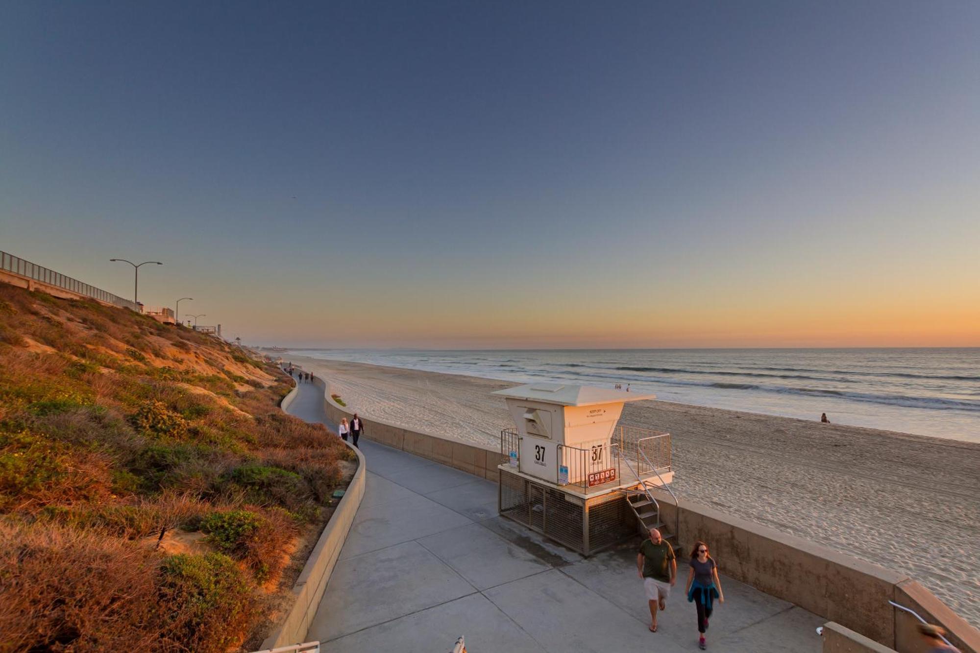 Walk To Beach - Ev Charger - Outdoor Dining - 2Br Villa Carlsbad Exterior photo