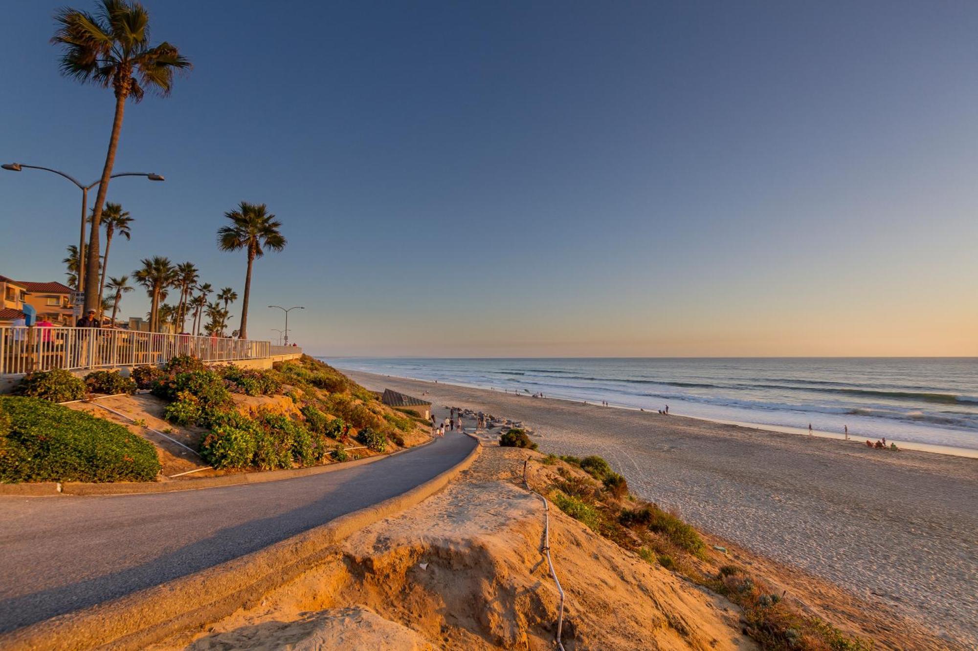 Walk To Beach - Ev Charger - Outdoor Dining - 2Br Villa Carlsbad Exterior photo